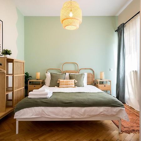 Urban Dream Studio With City Views & Comfort Bucarest Extérieur photo