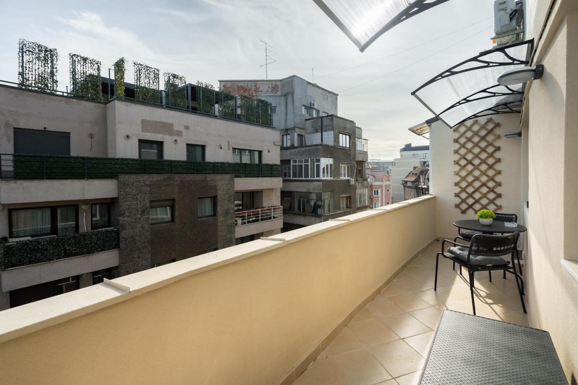 Urban Dream Studio With City Views & Comfort Bucarest Extérieur photo